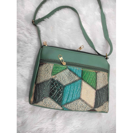 Stylish Travel Friendly Women’s Bag