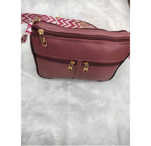 Elegant Women’s Compact Crossbody Bag with Dual Zip